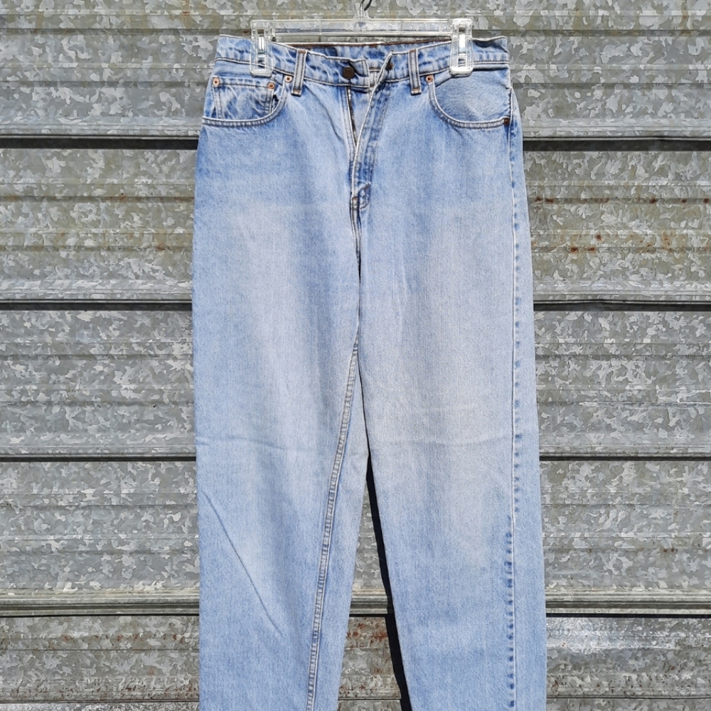VINTAGE 561 Lightwash Levi Strauss Jeans - Picture 15 of 16